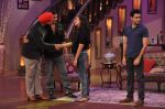 Sonakshi Sinha, Imran Khan, Akshay promote Once upon a time in Mumbai Dobara on the sets of Comedy Nights with Kapil in Filmcity on 1st Aug 20 (6).JPG
